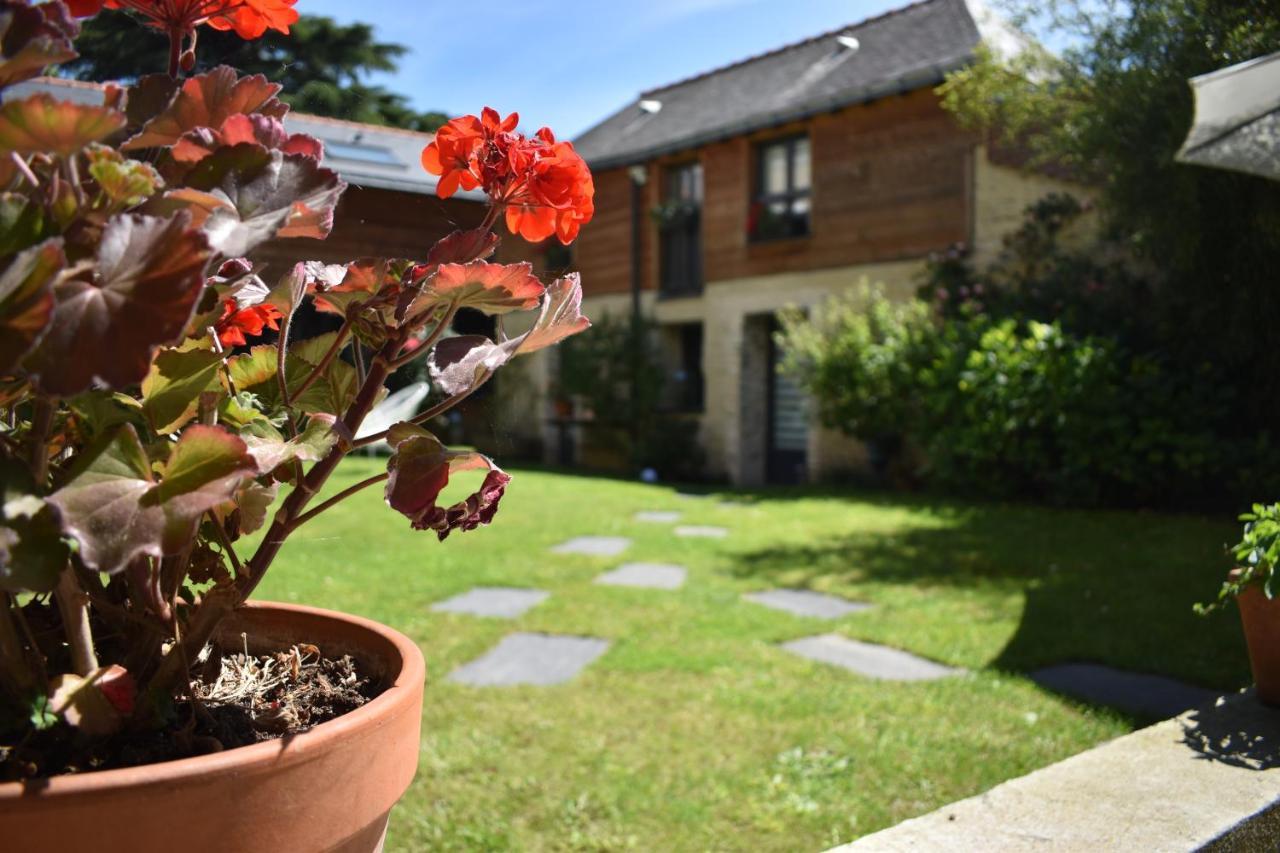 Madeleine Et Cie Bed and Breakfast Angers Exteriör bild
